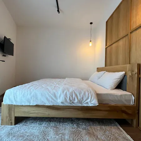 Aparthotel Rajska *