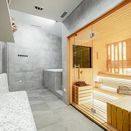 Rajska Aparthotel 4*